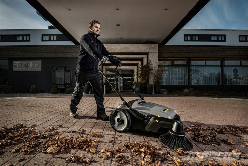 Kärcher KM 70/15 C Підмітальні машини