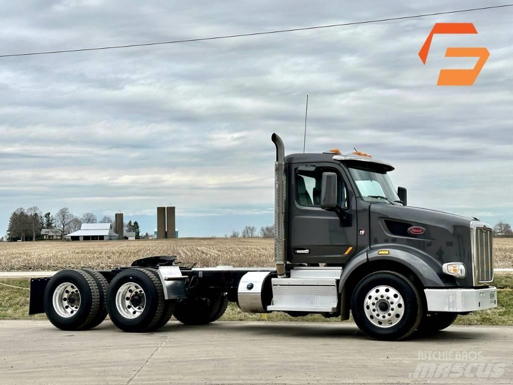 Peterbilt 567 Тягачі