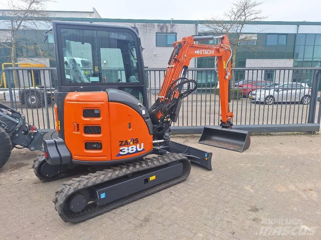 Hitachi ZX38U-6 Міні-екскаватори < 7т