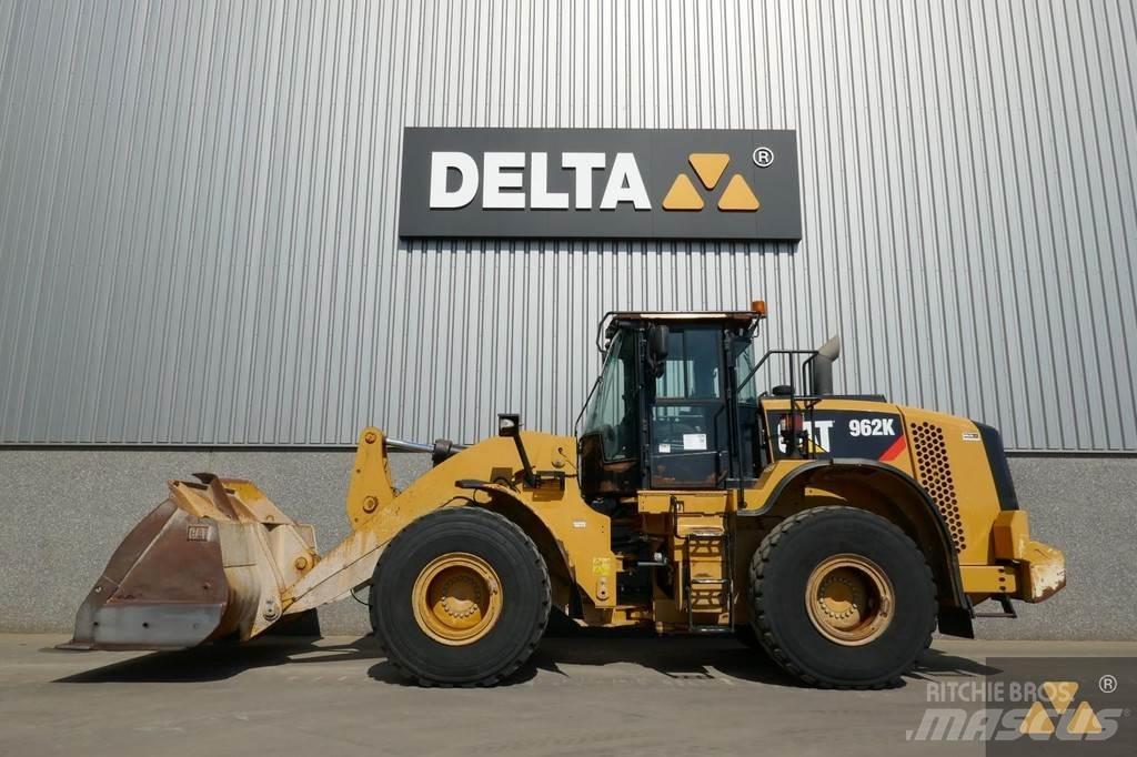 CAT 962K Фронтальні навантажувачі
