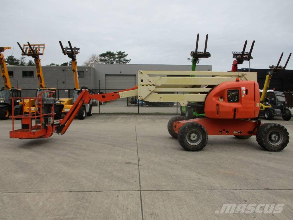JLG 510 AJ (048) Компактні самохідні стрілові підйомники