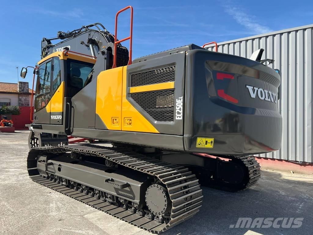Volvo EC 250 EL Гусеничні екскаватори