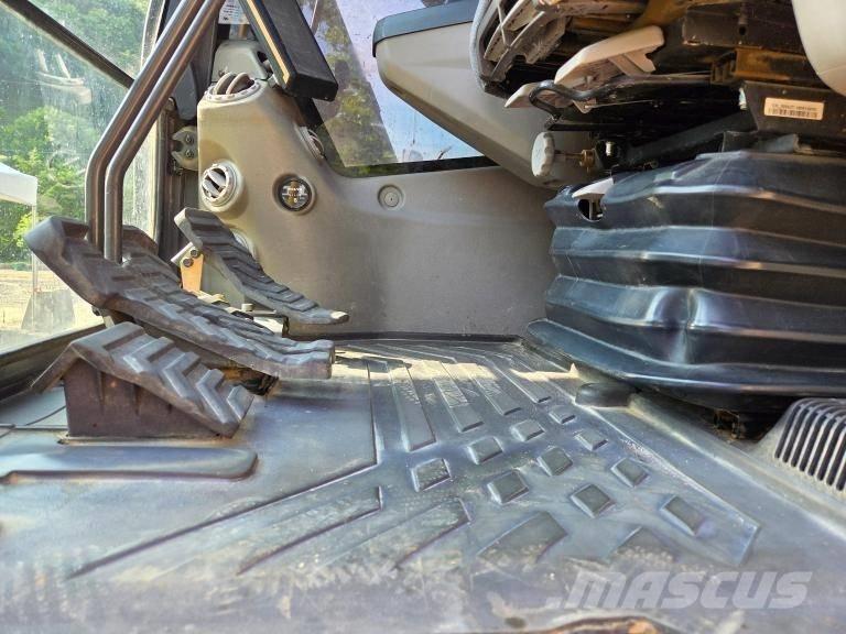 Volvo EC 300 EL Гусеничні екскаватори