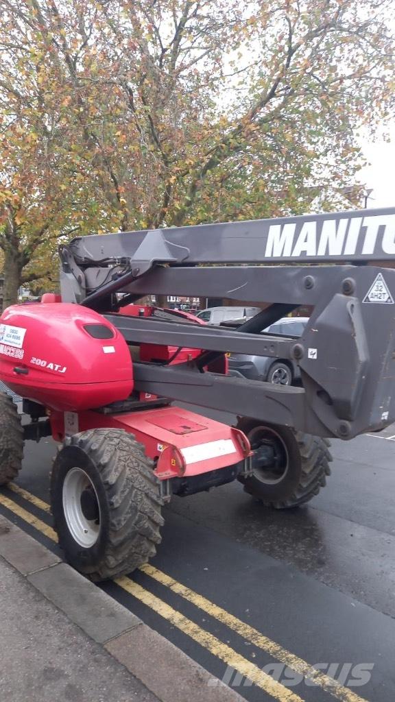 Manitou 200 ATJ Колінчаті підйомники
