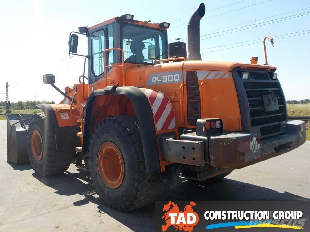 Doosan DL 300 Фронтальні навантажувачі
