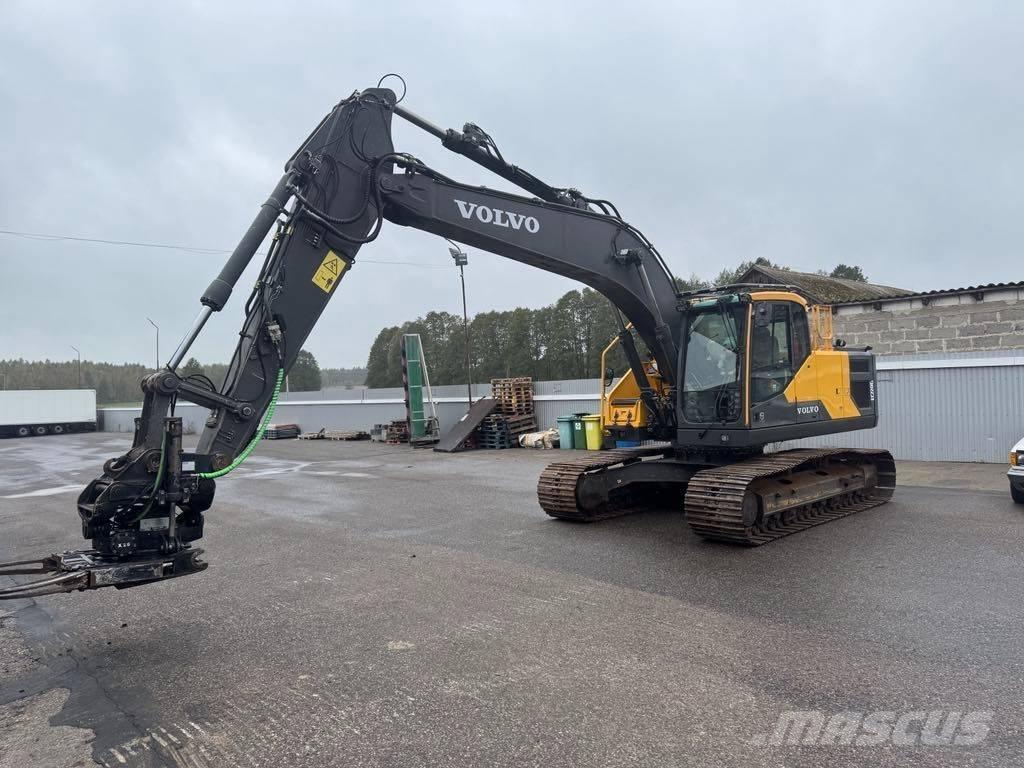 Volvo EC 220 E Гусеничні екскаватори