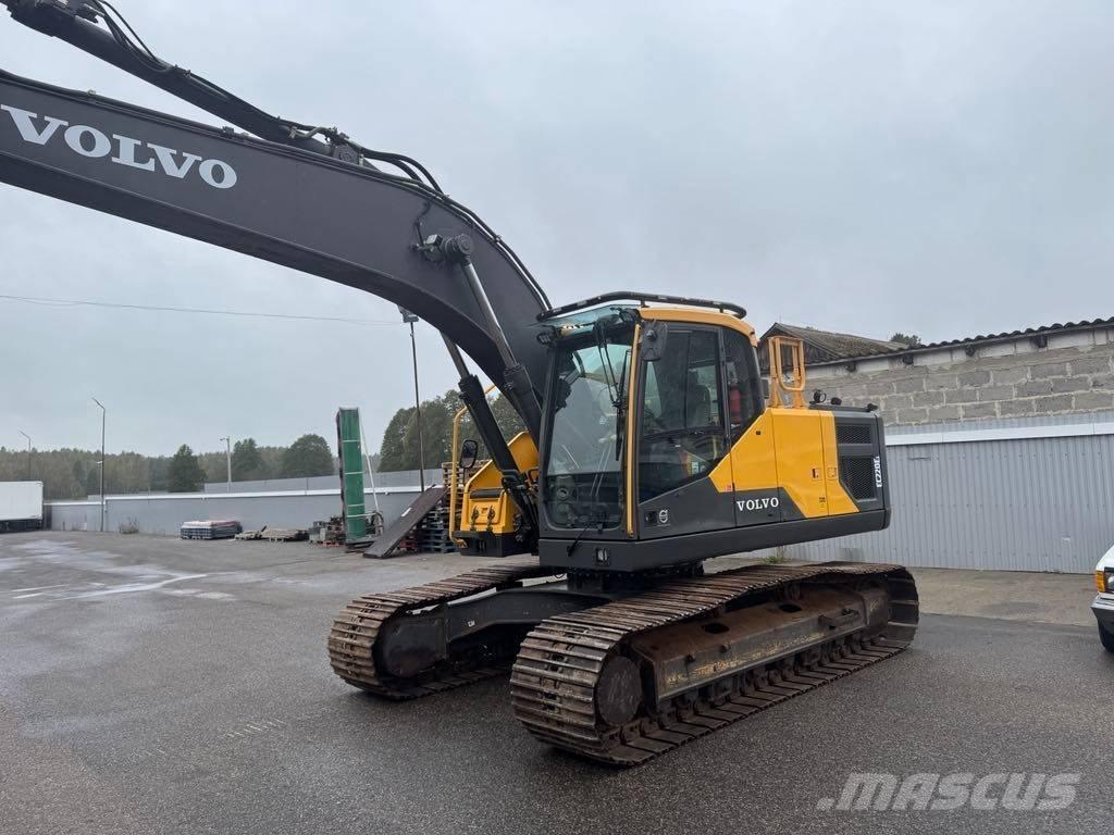 Volvo EC 220 E Гусеничні екскаватори