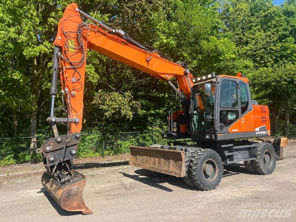 Doosan DX 165 W-5 Колісні екскаватори