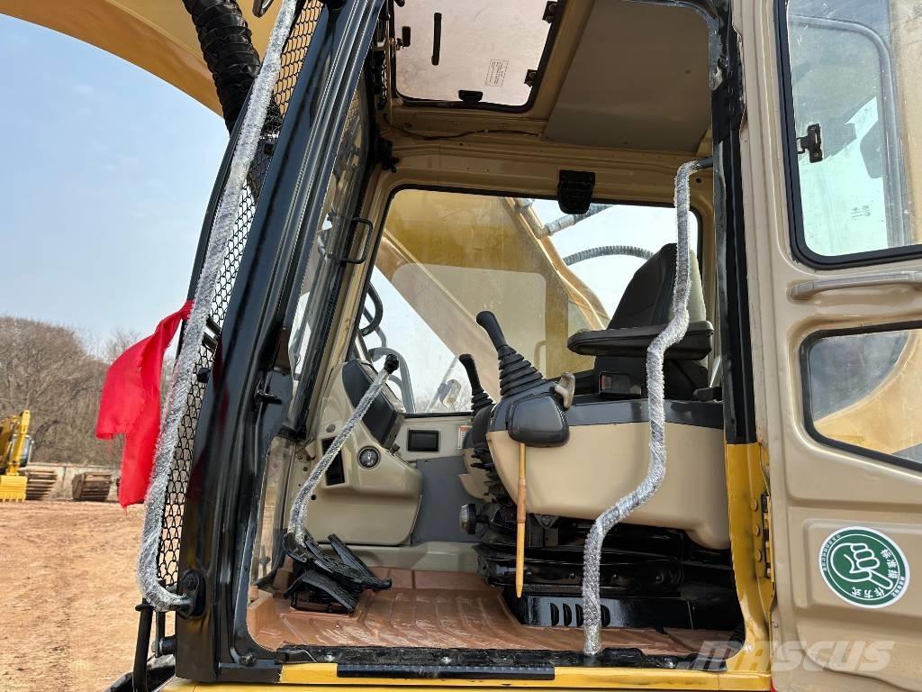 CAT 330BL Гусеничні екскаватори