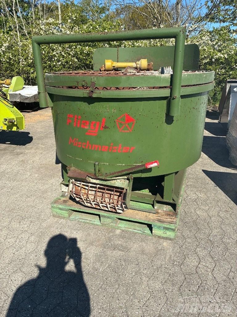 Fliegl Mischmeister Дозаторні установки