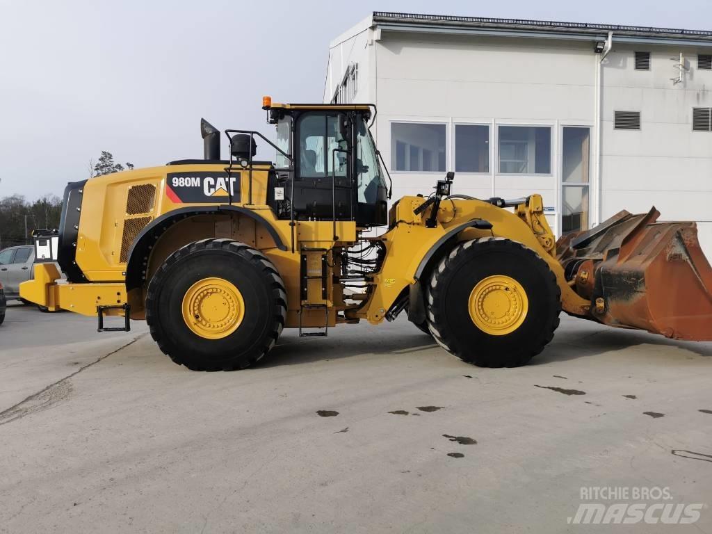 CAT 980M Фронтальні навантажувачі