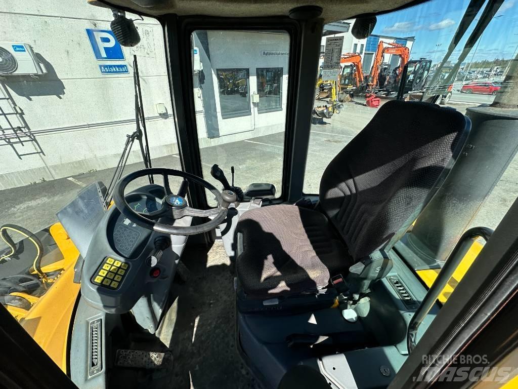 Volvo L 30 B Фронтальні навантажувачі
