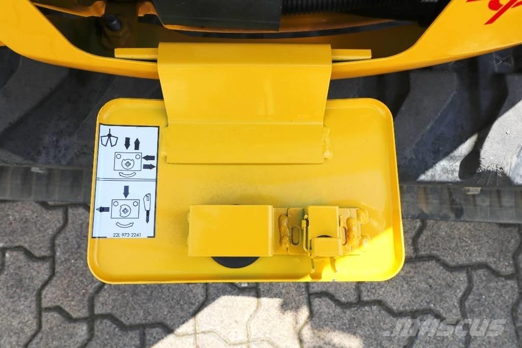 Komatsu PC 25 MR5 Міні-екскаватори < 7т
