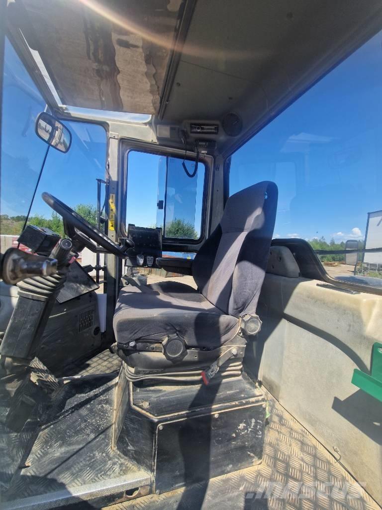 SMV 32-1200B Дизельні навантажувачі