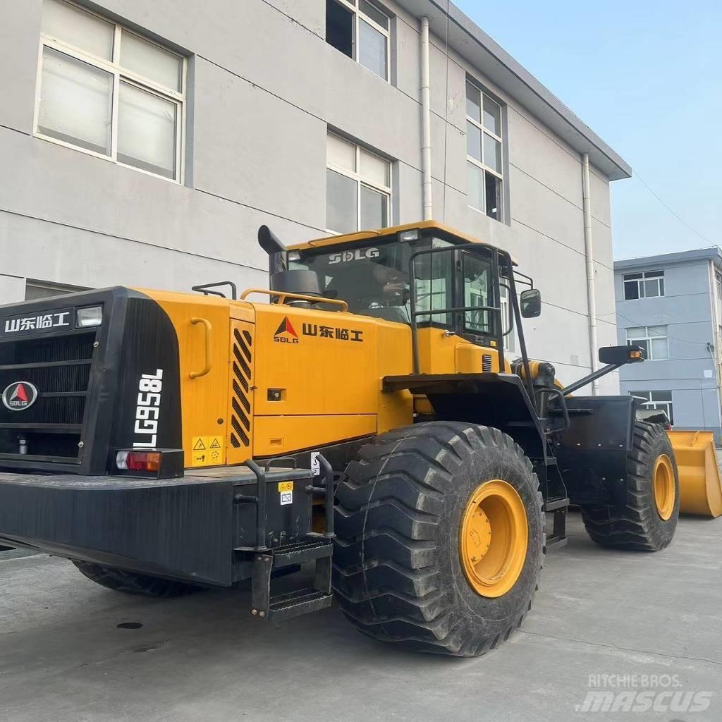 SDLG LG 958 L Фронтальні навантажувачі