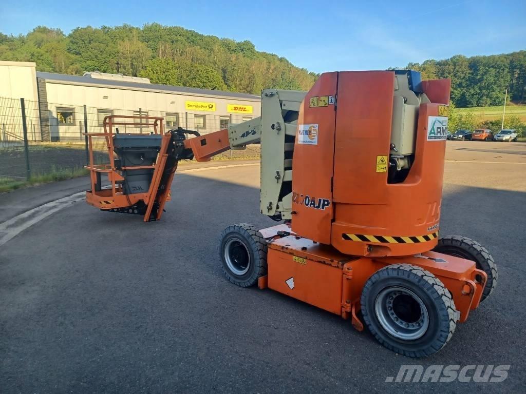 JLG E 300 AJP Колінчаті підйомники