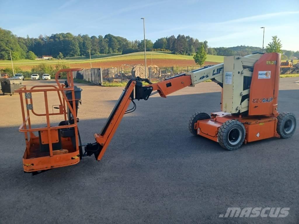 JLG E 300 AJP Колінчаті підйомники