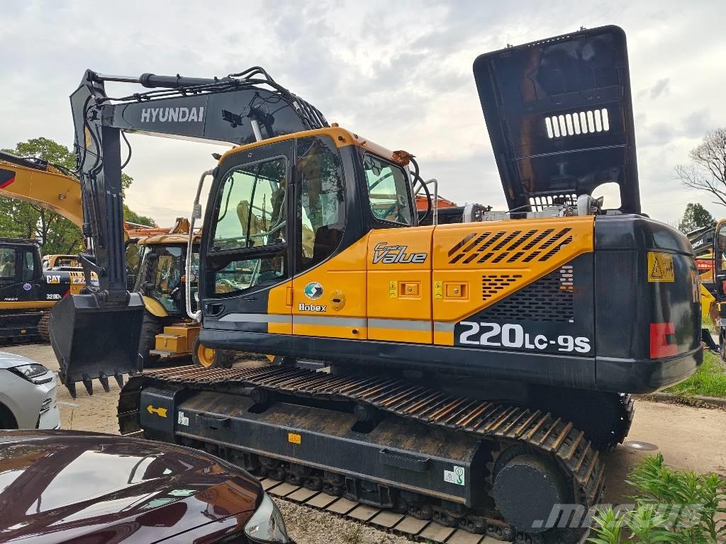 Hyundai R220LC-9S Гусеничні екскаватори