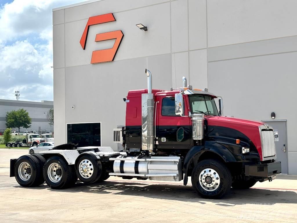 Western Star 4900 Тягачі