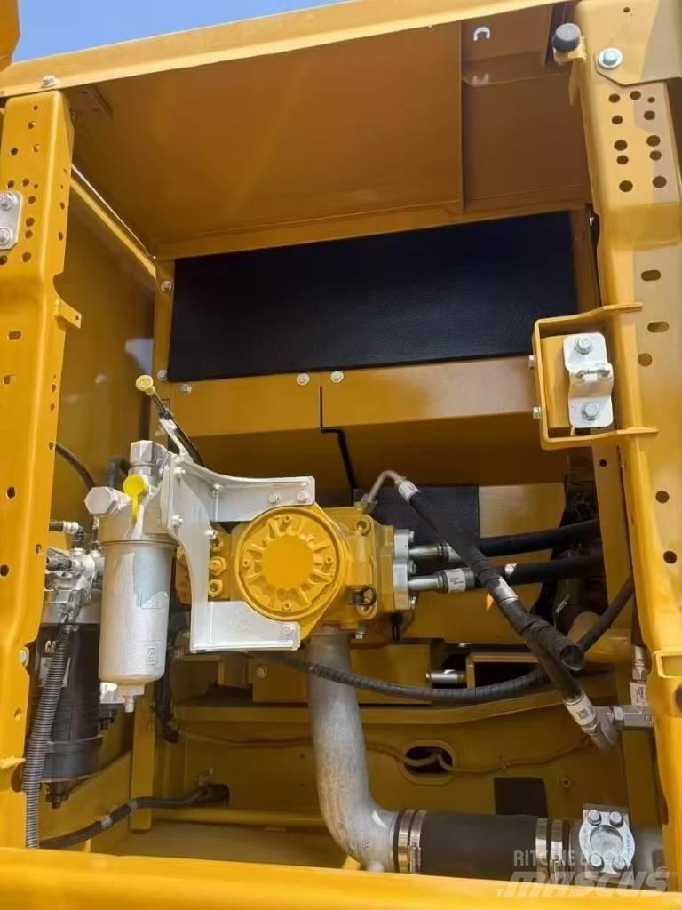 CAT 330GC Гусеничні екскаватори
