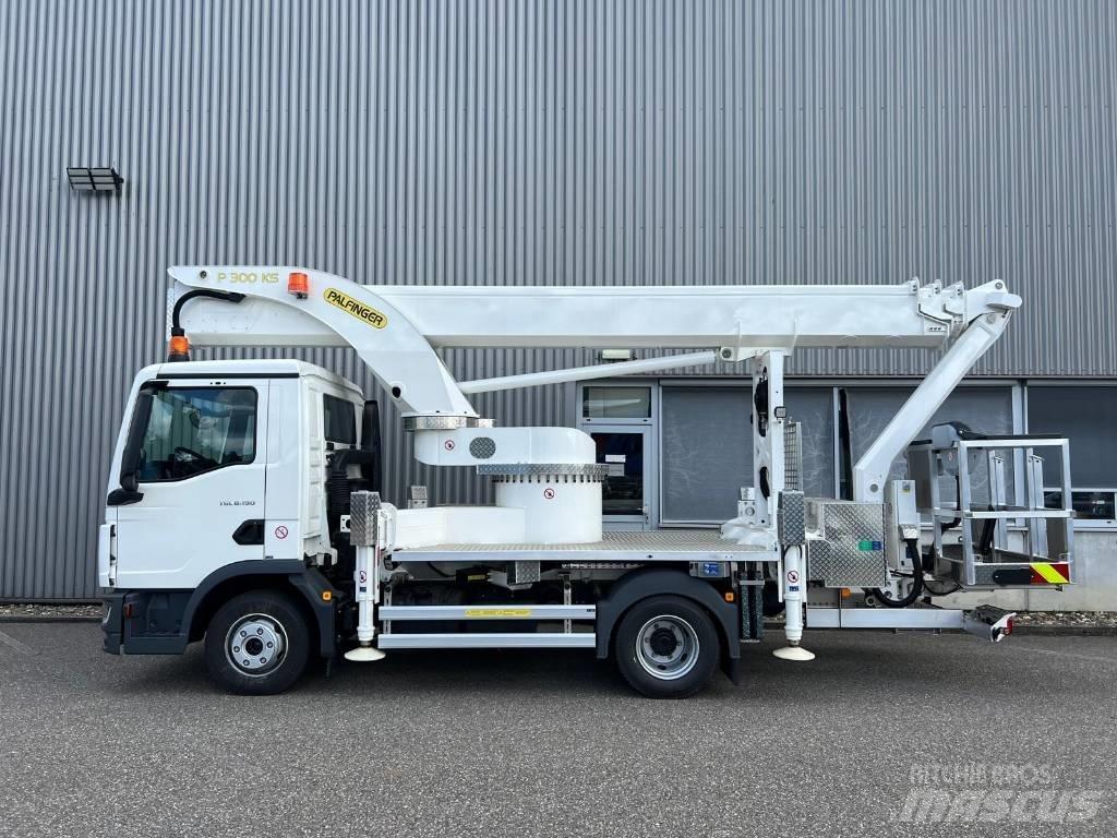 Palfinger P 300 KS Автовишки на базі вантажівки
