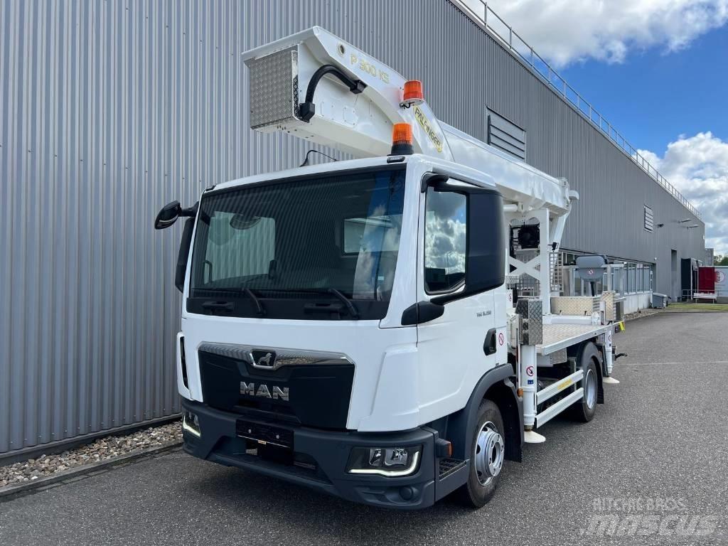 Palfinger P 300 KS Автовишки на базі вантажівки