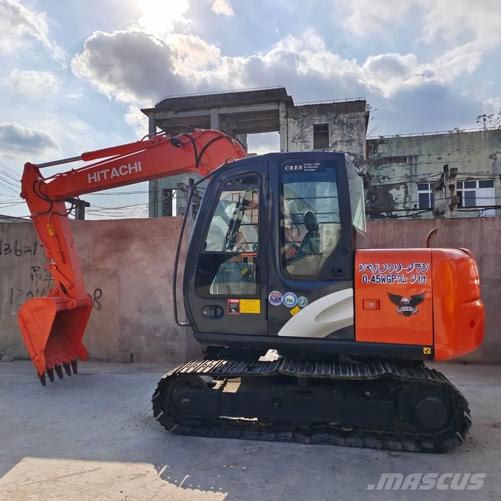 Hitachi ZX 70 Гусеничні екскаватори