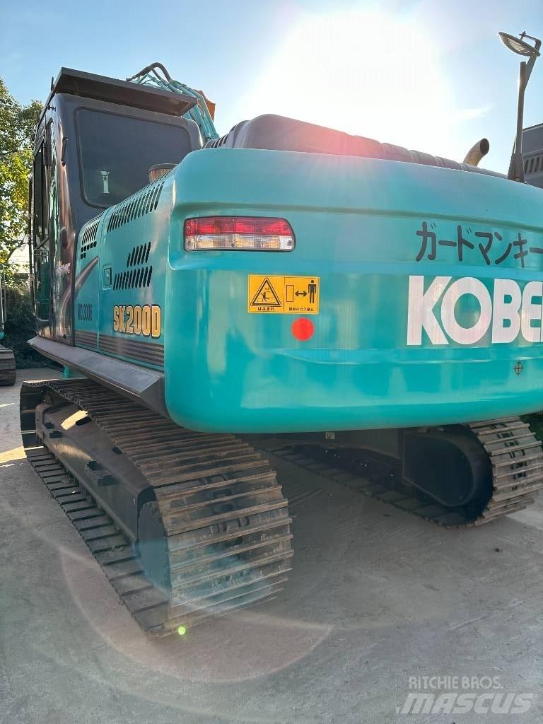 Kobelco SK 200-8 Гусеничні екскаватори