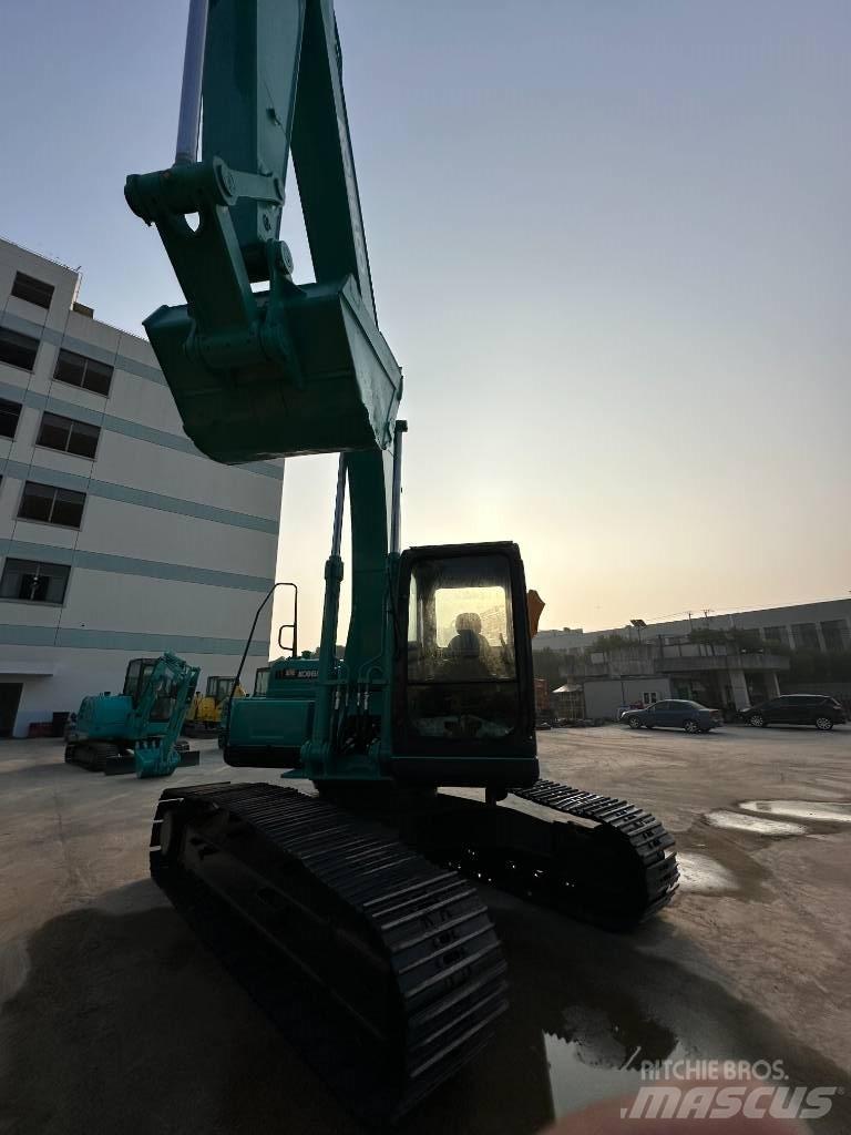 Kobelco SK 200-8 Гусеничні екскаватори