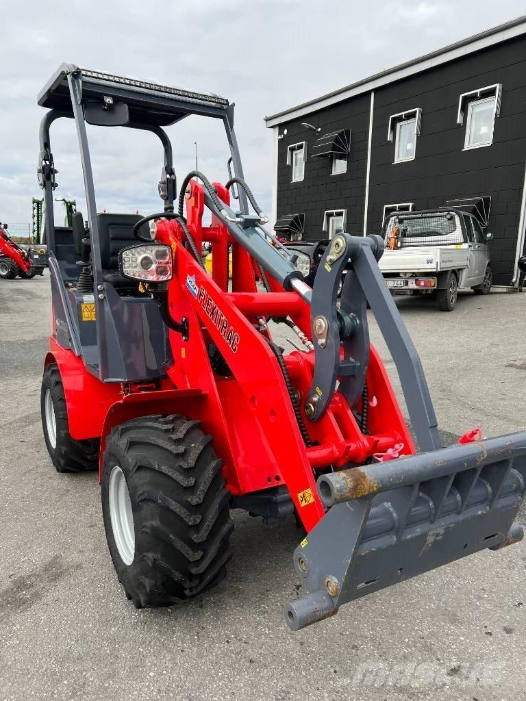 Flexitrac 1126 Багатофункціональне обладнання для вантажних і землекопальних робіт
