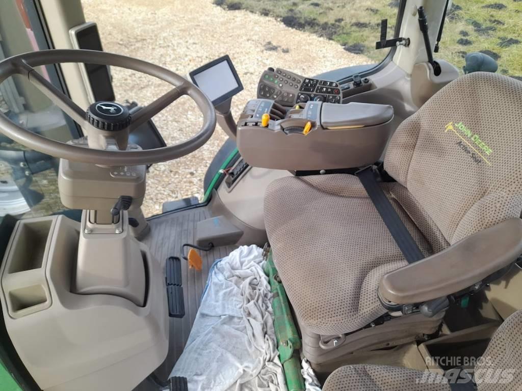 John Deere 8310 R Трактори