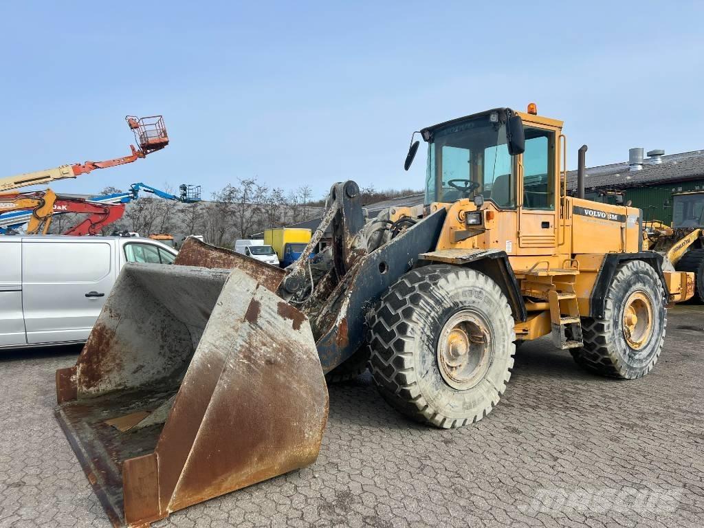 Volvo L 120 C Фронтальні навантажувачі