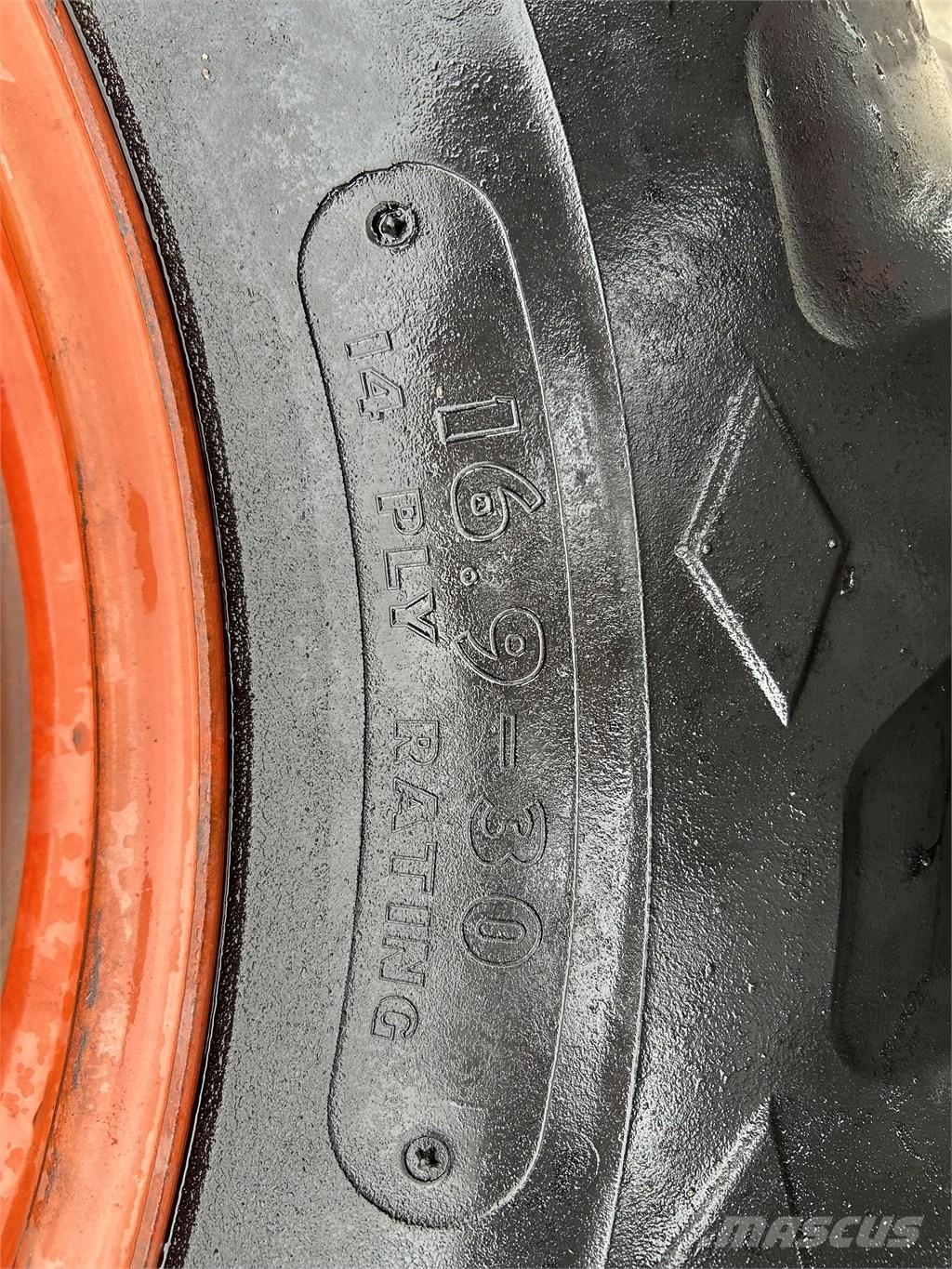Goodyear 16,9-30 Колеса
