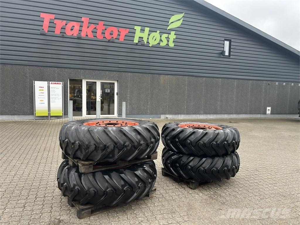Goodyear 16,9-30 Колеса
