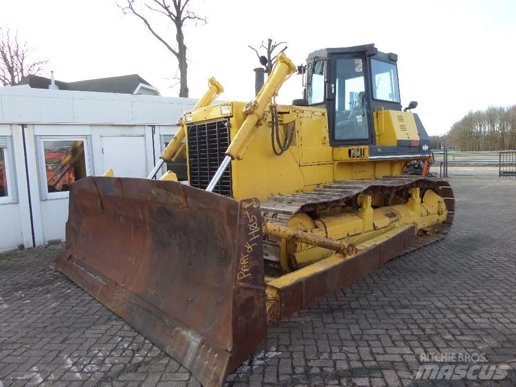 Komatsu D85P-21 Гусеничні бульдозери
