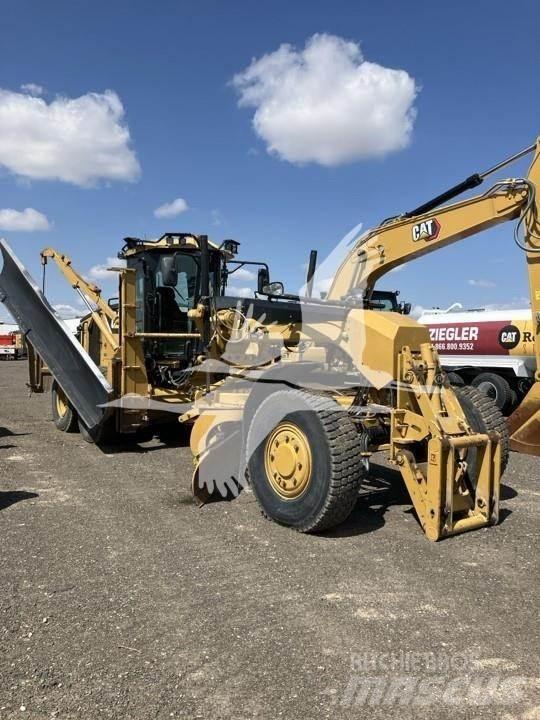 CAT 140M AWD Грейдери