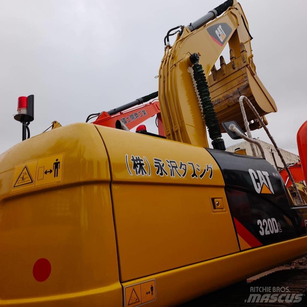 CAT 320 D Гусеничні екскаватори