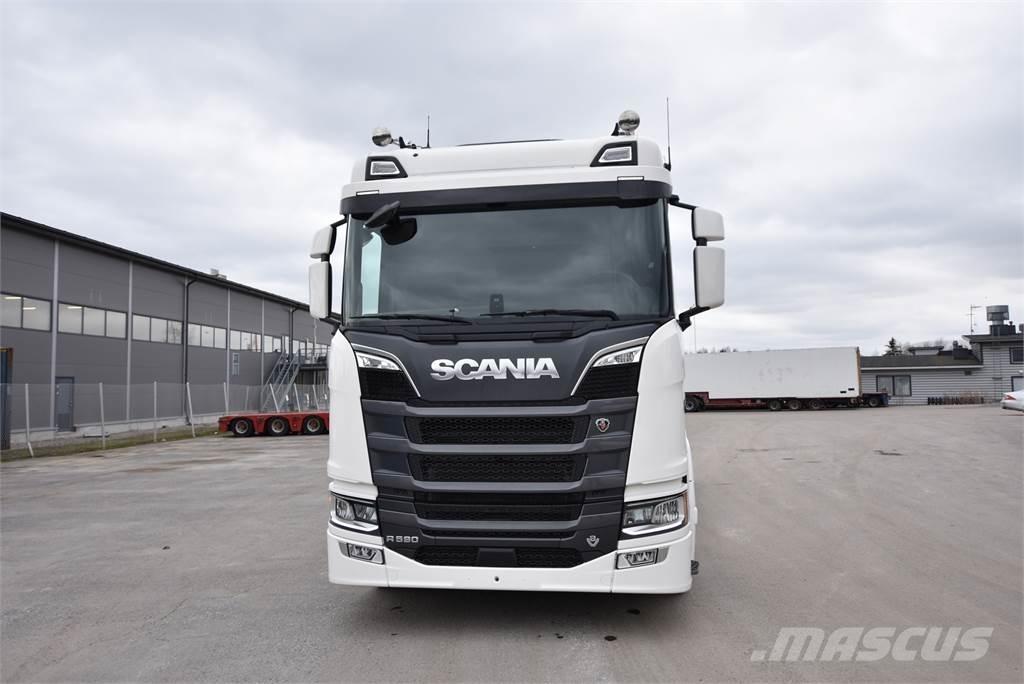 Scania R590 8X4 Вантажівки з гаковим підйомом
