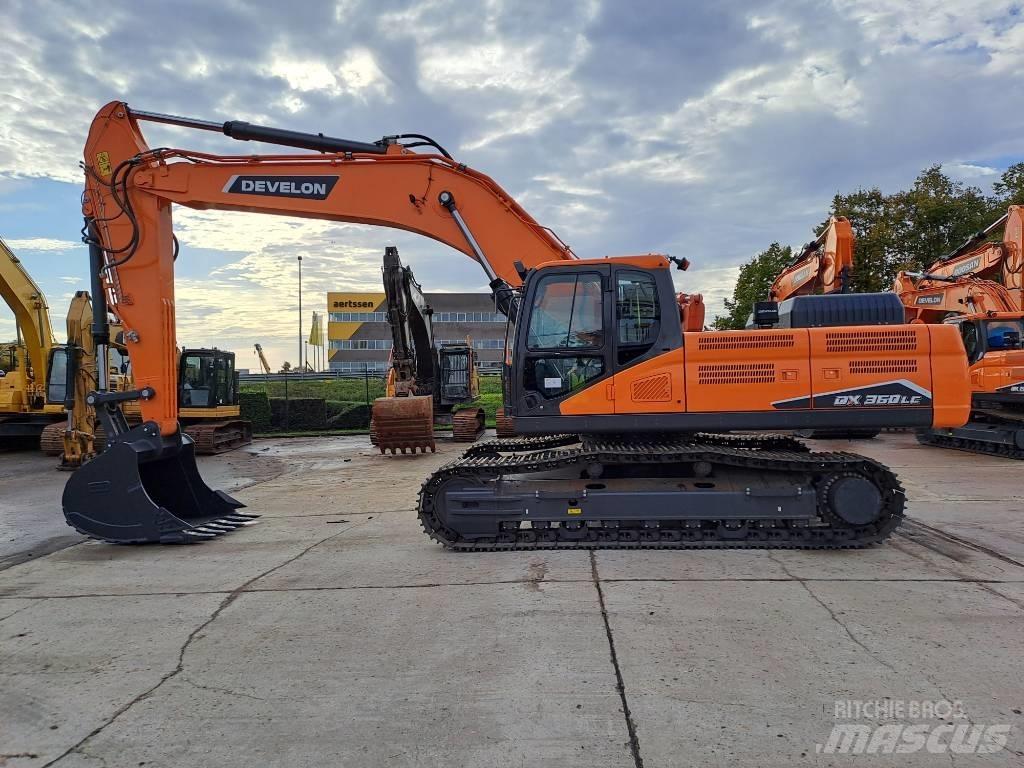 Develon DX360LC-7M Гусеничні екскаватори