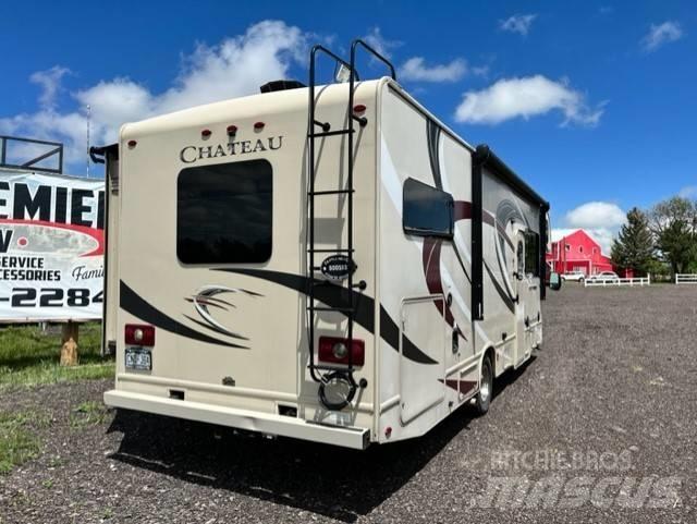 Thor Chateau 31W Автодома і житлові автопричепи
