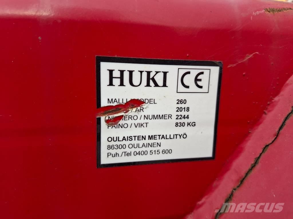  Huki 260 Снігомітли