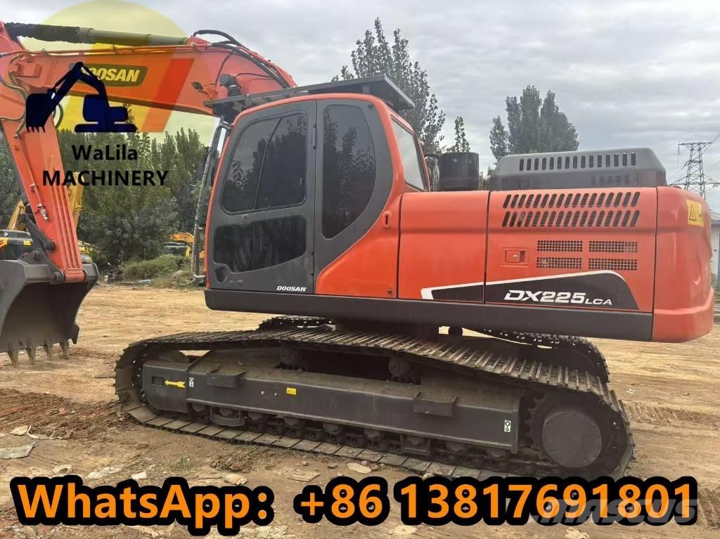 Doosan DX 225 LCA Гусеничні екскаватори