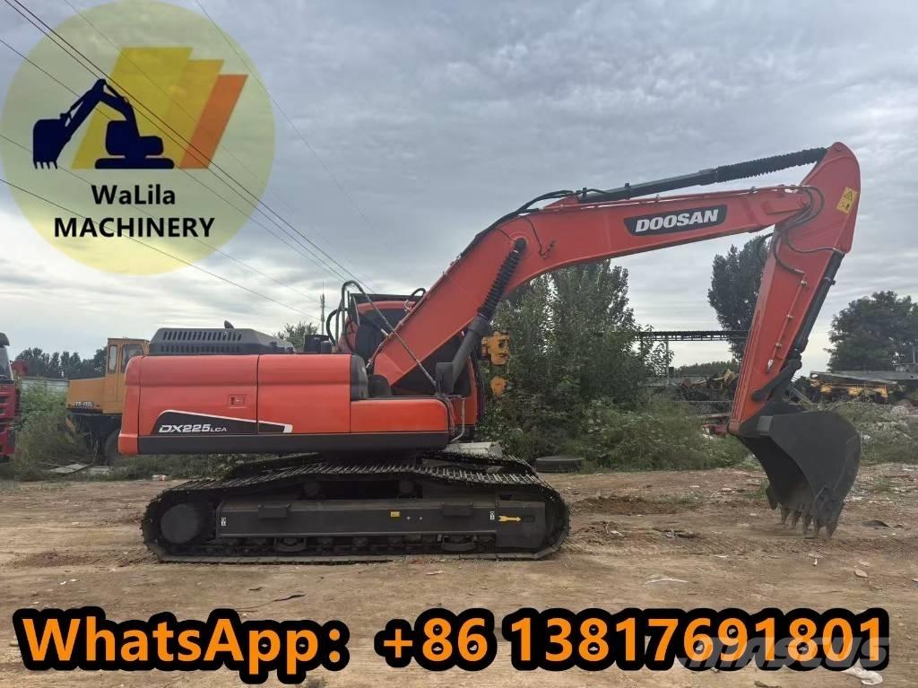 Doosan DX 225 LCA Гусеничні екскаватори