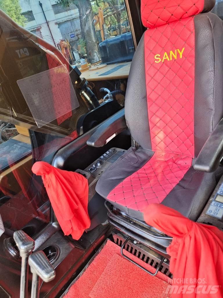 Sany SY 215 C Гусеничні екскаватори