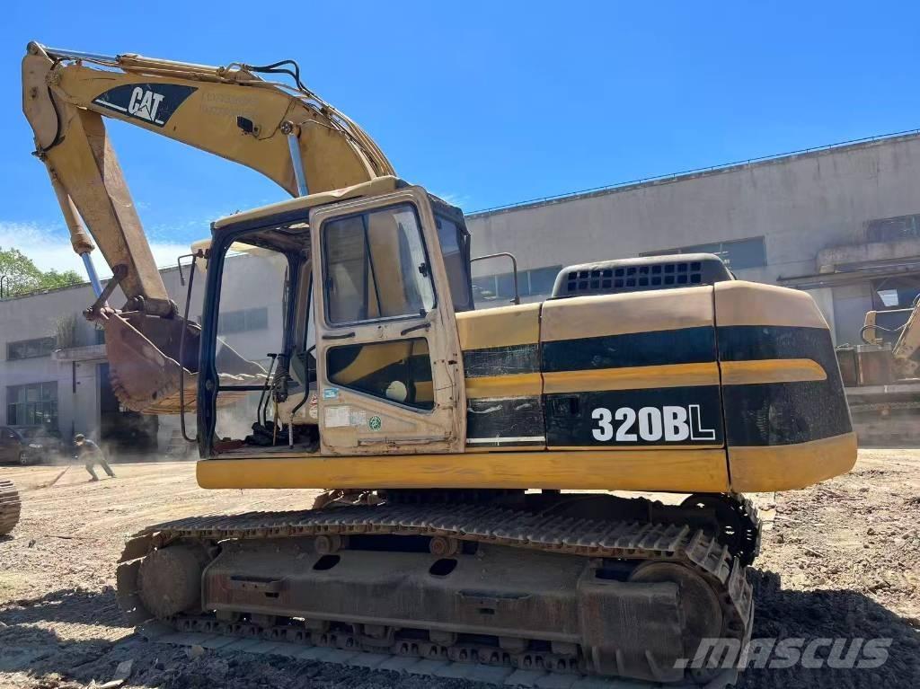 CAT 320 B L Гусеничні екскаватори