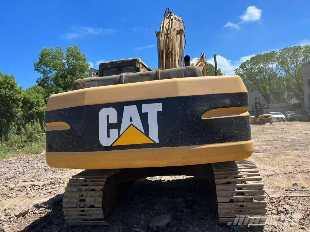 CAT 320 B L Гусеничні екскаватори
