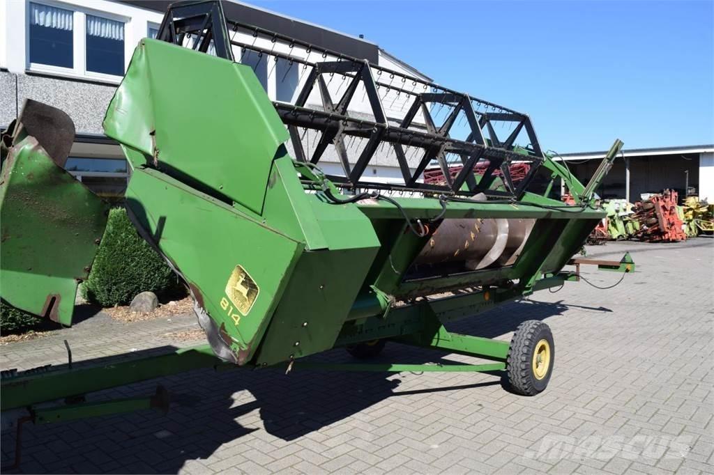 John Deere 1177 Зернозбиральні комбайни