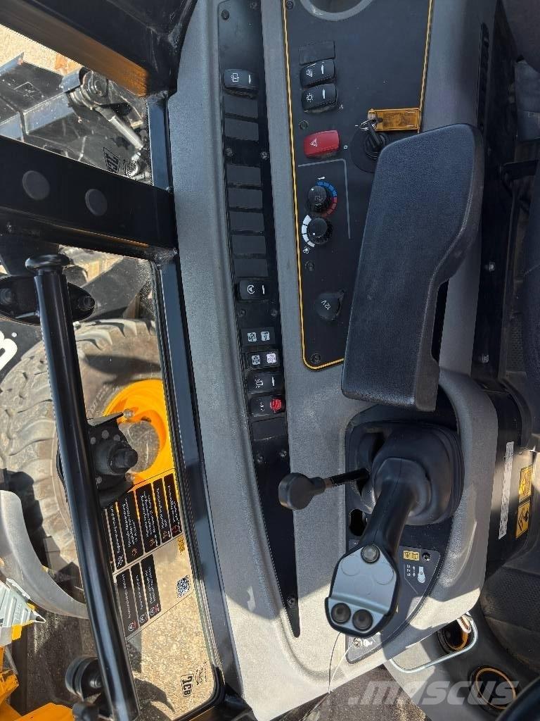 JCB 407 Фронтальні навантажувачі