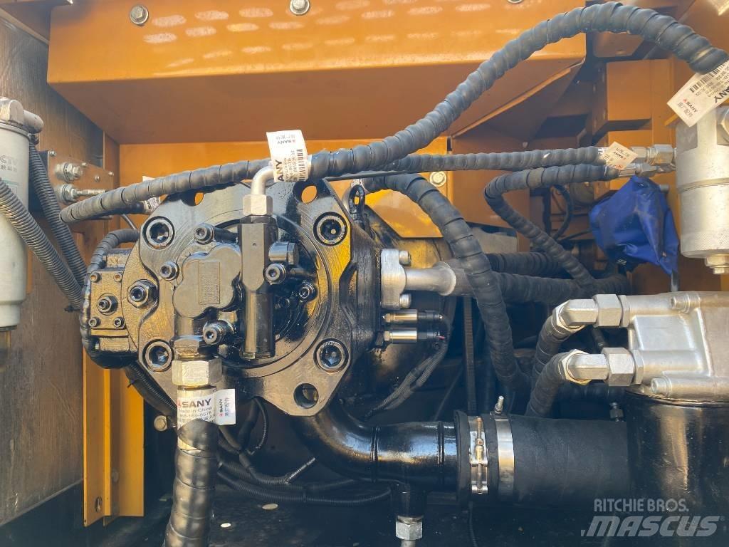 Sany 235H Гусеничні екскаватори