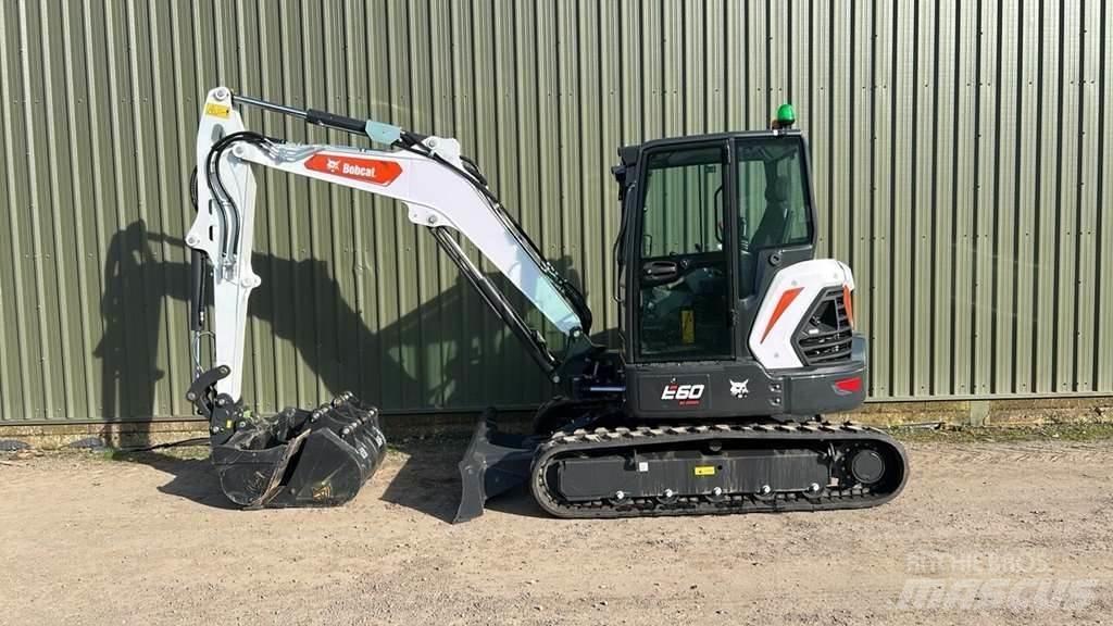 Bobcat E60 Міні-екскаватори < 7т